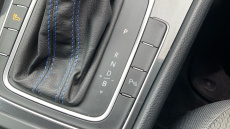 Volkswagen Golf 99kW e-Golf 35kWh 5dr Auto Electric Hatchback